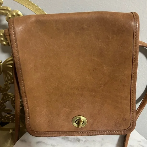 Coach 1990 Vintage Companion Flap Crossbody Bag - Picture 5 of 14
